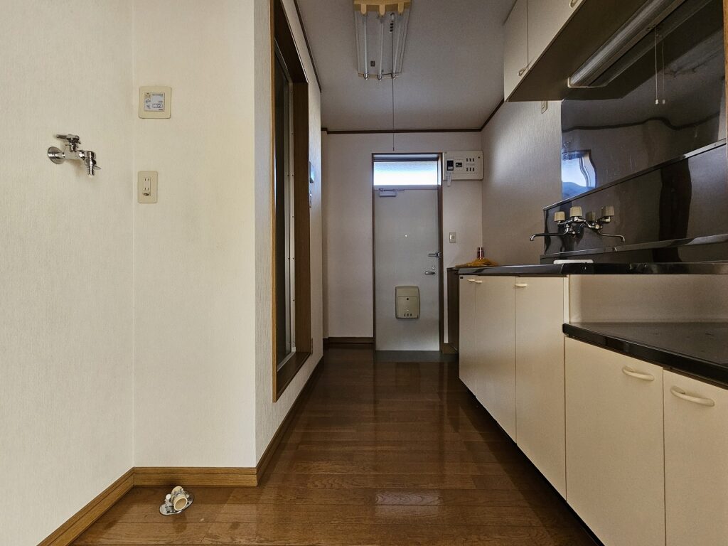 サンハイツ上杉202